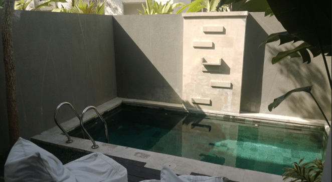 Private Pool di dalam Villa