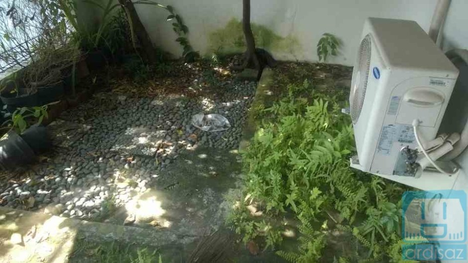 Halaman depan before