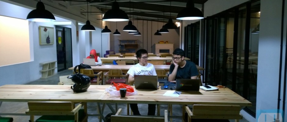 watermarkedAdam Lumia 1020_20140902_010