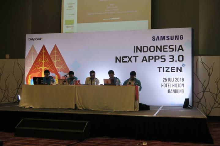 Divisi RnD Samsung dihadirkan untuk mengenalkan Tizen