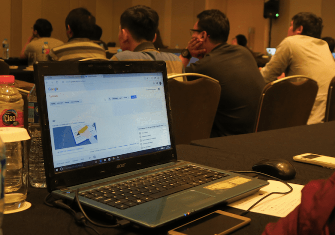 Buka google translate